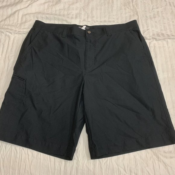 🪴 CALLAWAY MENS SHORTS SIZE 36 🪴